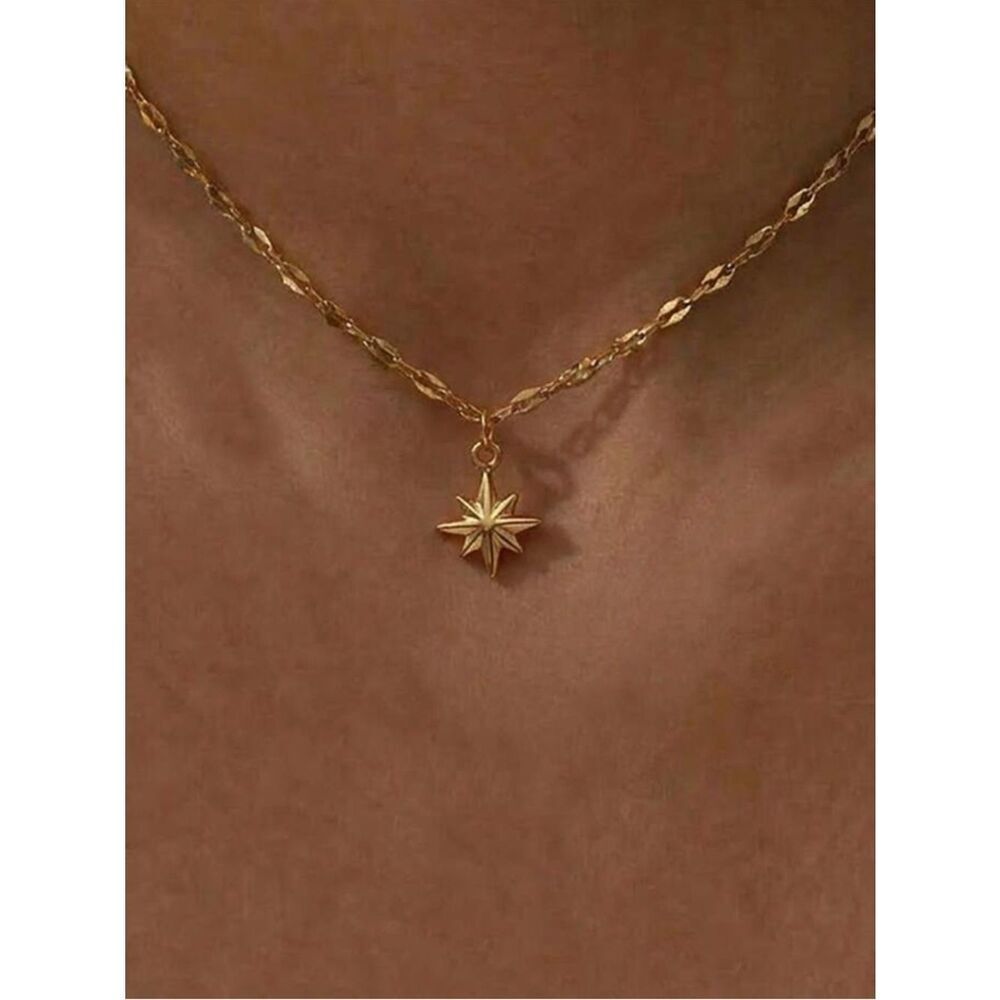 Gold Starburst Pendant Necklace - Women Jewelry R 470